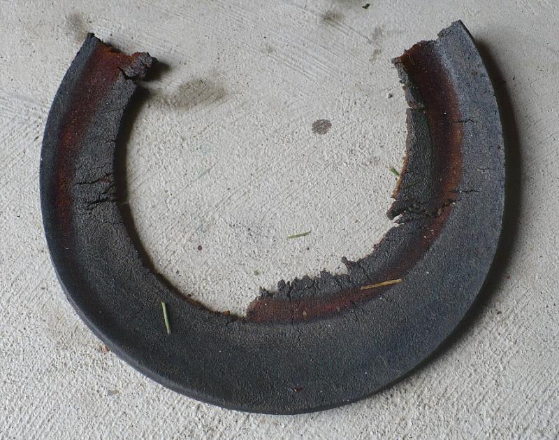Rear spring isolators-p1060346.jpg