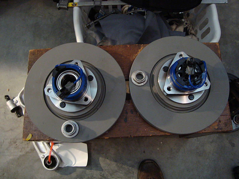 First Post Here - 2008 HHR SS LCA-rotors-hubs.jpg