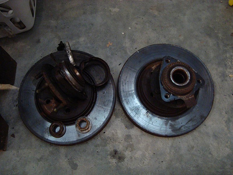 First Post Here - 2008 HHR SS LCA-old-hubs-rotors.jpg