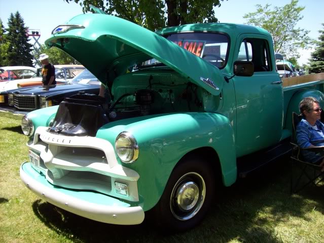 Name:  09carshowinsarniaont028.jpg
Views: 39
Size:  86.5 KB