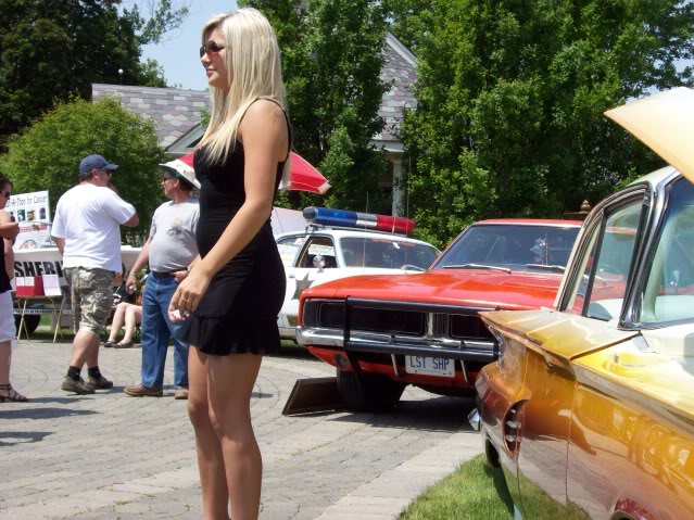 Name:  09bigcarshow043.jpg
Views: 29
Size:  104.6 KB