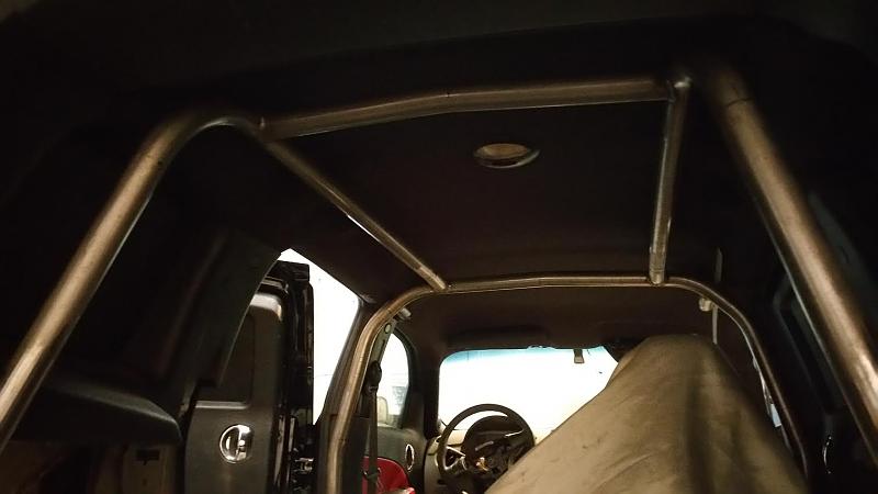V8 HHR Build-roll-cage.jpg