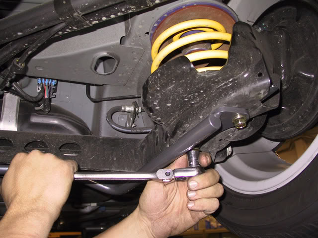 Name:  10_Tighten_Right_SideSm.jpg
Views: 73
Size:  69.2 KB