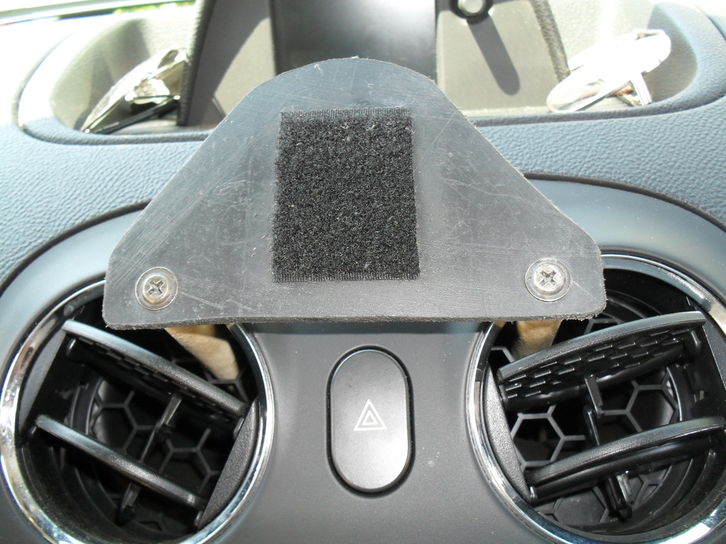 Name:  GPS%20mount%20003_zpsbarrqgzb.jpg
Views: 488
Size:  255.8 KB