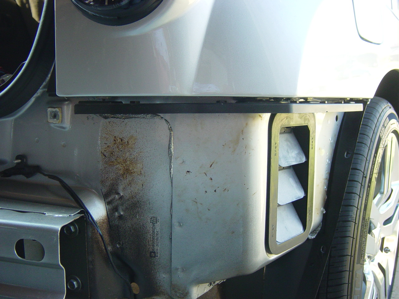 Name: rearbumper003.jpg
Views: 4201
Size: 309.4 KB