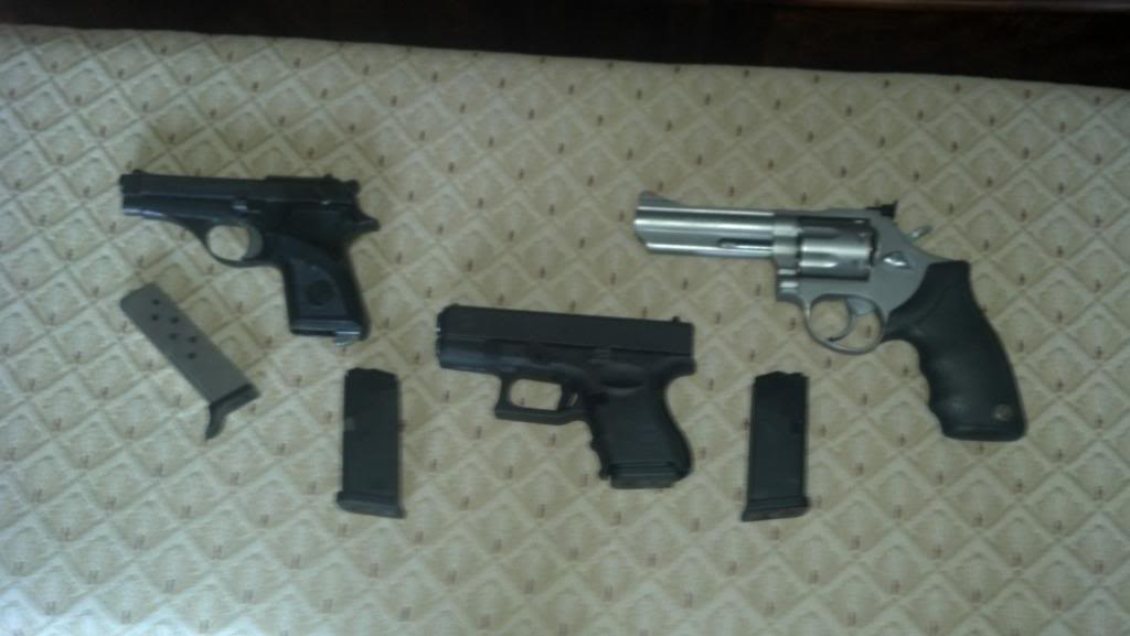 Name:  guns.jpg
Views: 46
Size:  47.4 KB