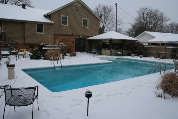 Name:  PoolPartyTime003.jpg
Views: 36
Size:  49.9 KB