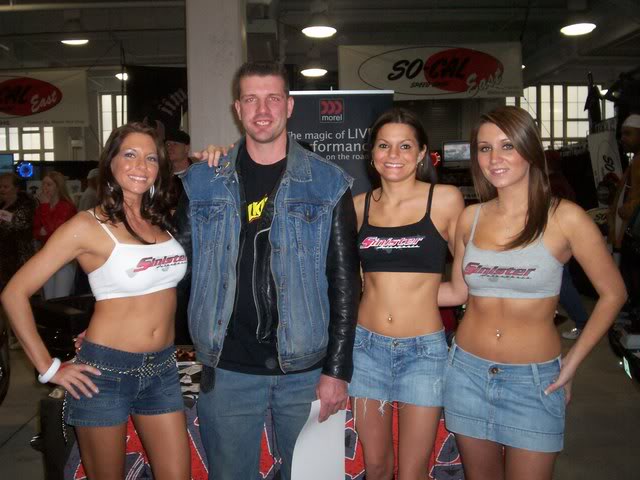 Name:  NIKSCARGIRLS.jpg
Views: 40
Size:  58.9 KB