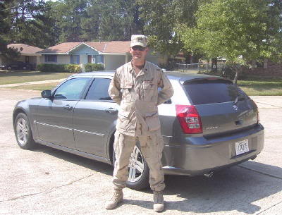 Name:  TomWithMag.jpg
Views: 55
Size:  29.9 KB