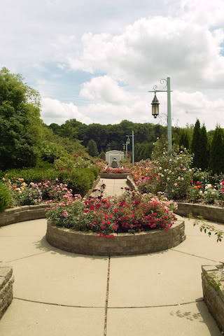 Name:  HHRmiejergardens1.jpg
Views: 59
Size:  39.5 KB