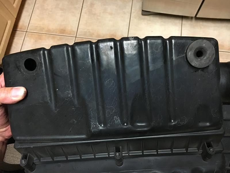 Research Topic: Airbox replacement mounting grommets-img_1628.jpg